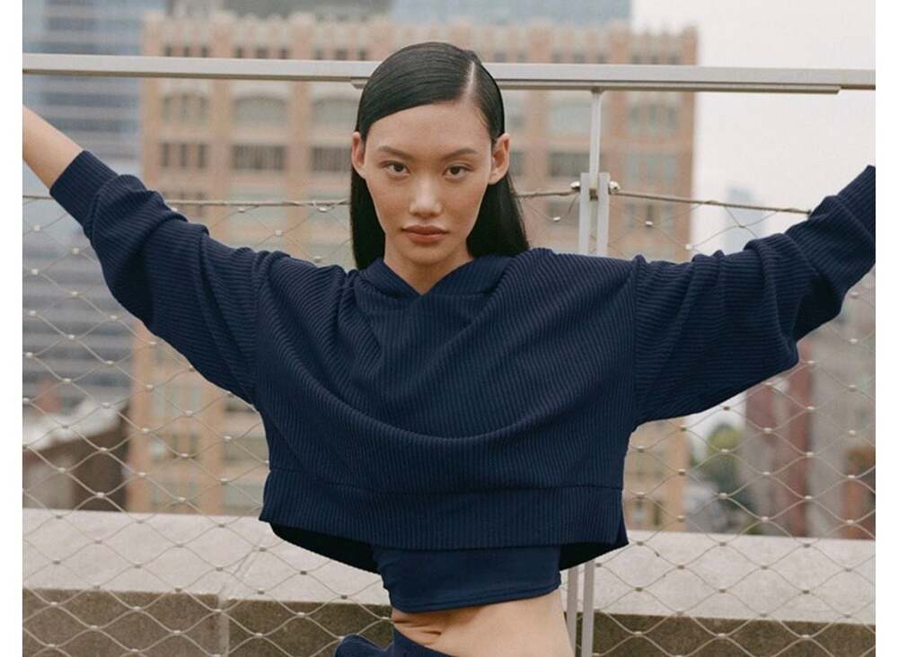 Alo Yoga Muse Ribbed Knit Cropped Hoodie Navy Blue Size L
